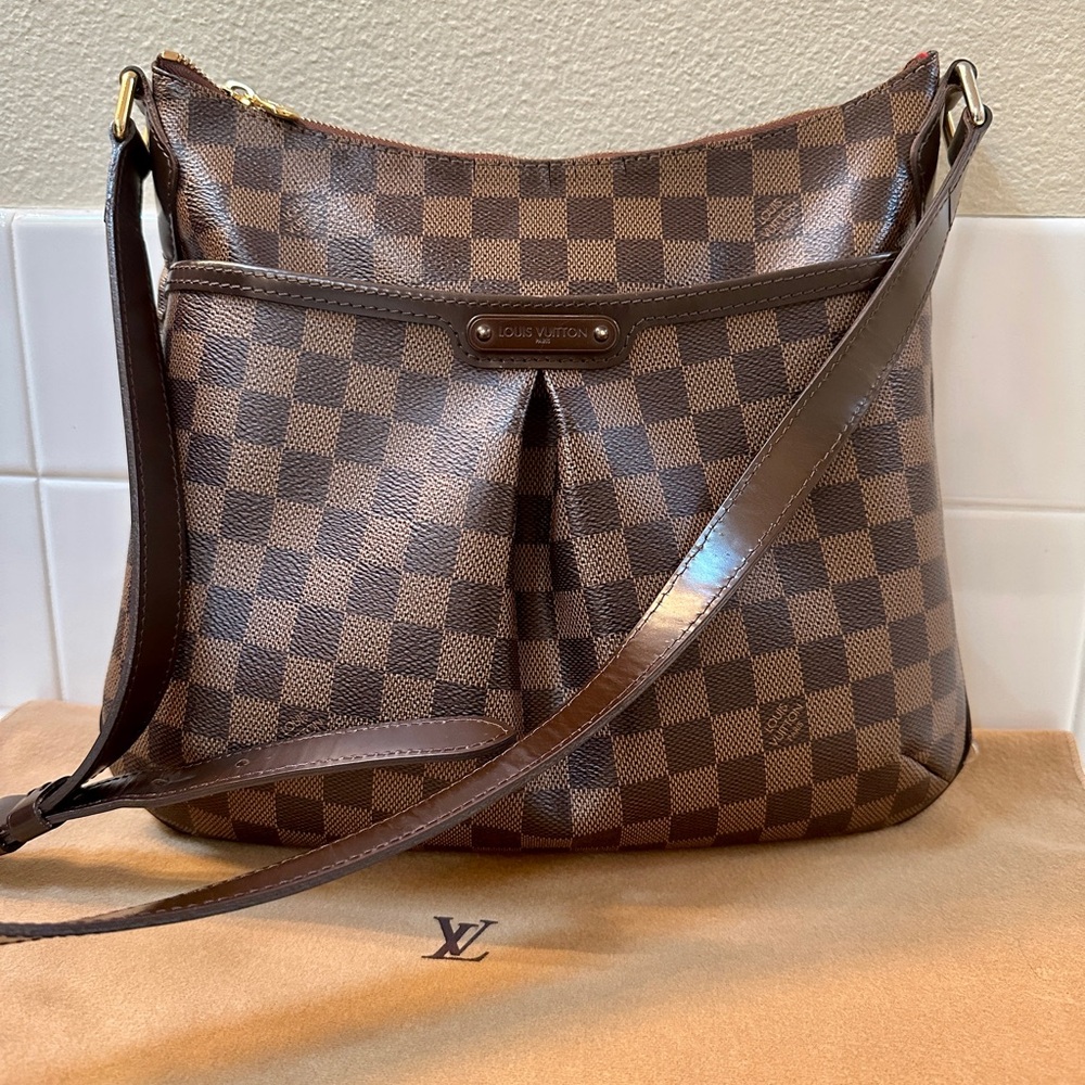 Louis Vuitton Damier Ebene shoulder/crossbody bag.  Authentic.  Used.